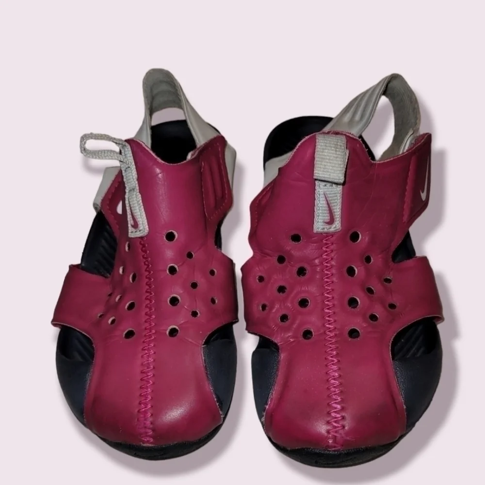Nike exact toddler preowned
